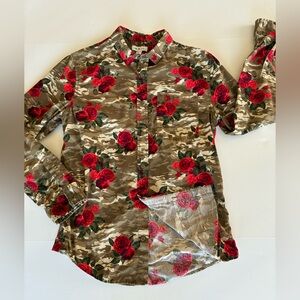 The Rail Men's Camo/Floral Button Up Shirt - Size Medium